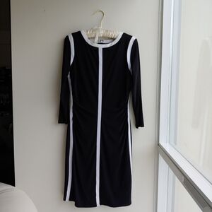 Black and white Ralph Lauren dress. 95 % Polyester 5% Elastane. All lined.